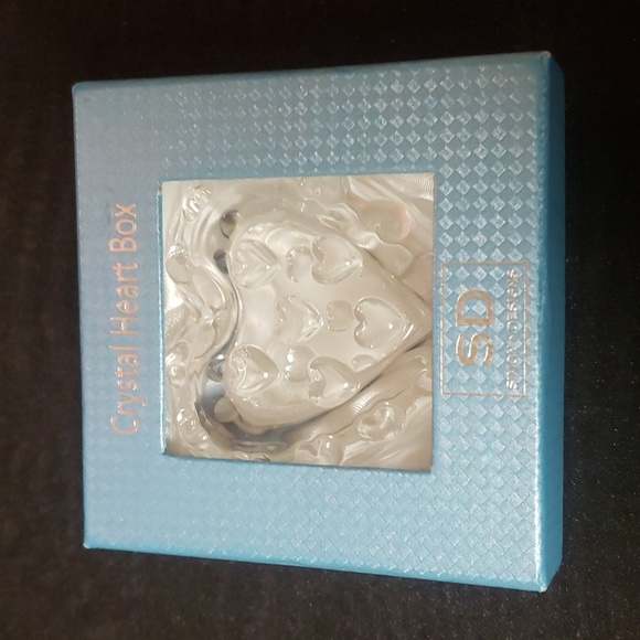 Crystal Heart Shaped Trinket Box - Picture 7 of 7